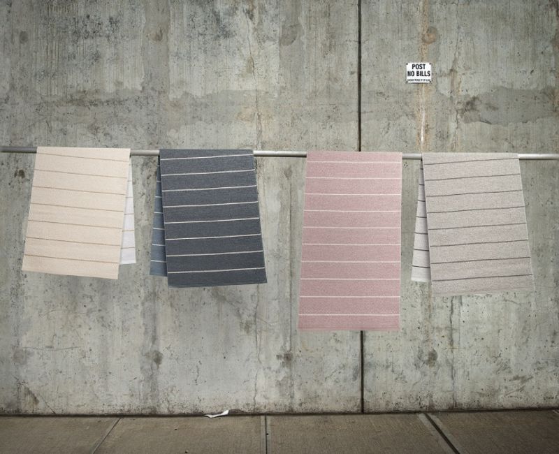 Pappelina Carl Gulvløper 70x180 Black/Charcoal