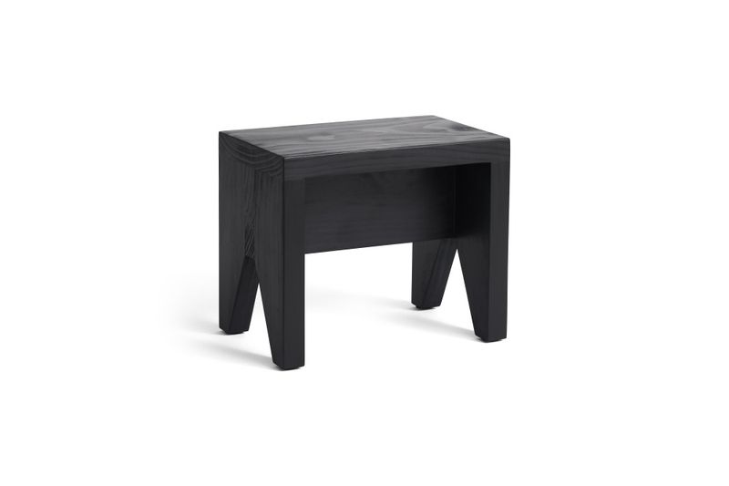 HAY Manolito Stool Short Black L 30 cm, svart furu stol, krakk, sidebord, trinn