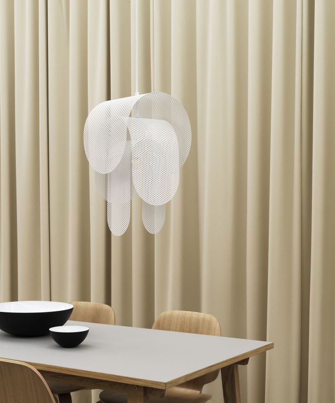 Normann Copenhagen Superpose Pendant Lamp, white Hvit pendel tak