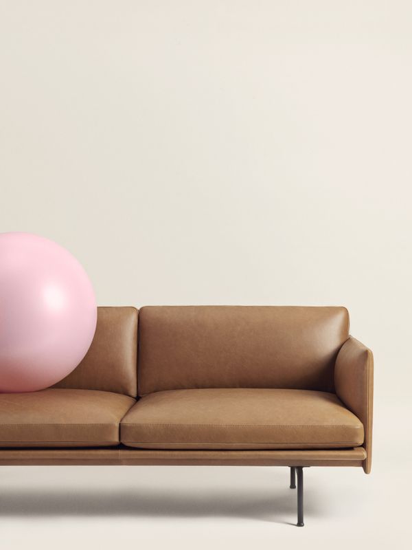 MUUTO Outline Sofa 3,5 seter, Refine leather cognac, Black