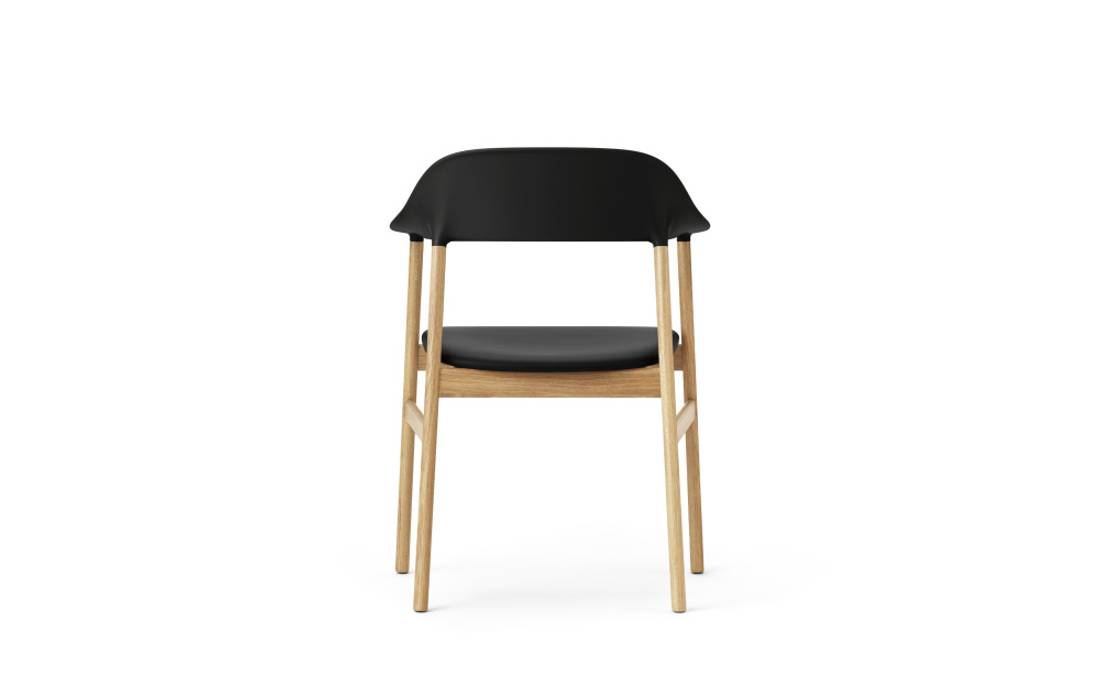 Normann Copenhagen Herit Armchair, Polstret leather Black oak