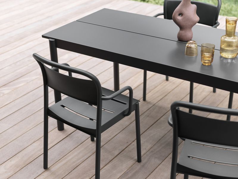 Muuto Linear Steel Table 220 cm Black, Svart Hagemøbel bord