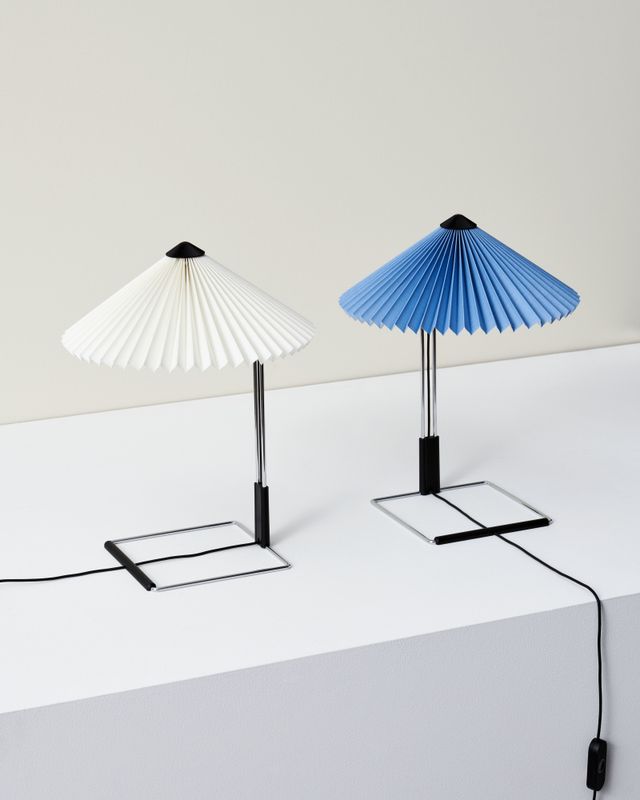 Hay  Matin Table Lamp Mirror base 300 Placid Blue Blå bordlampe