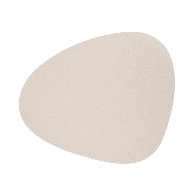 LindDNA Table Mat Curve L Nupo Soft Nude 37 x 44 cm Spisebrikke Bordbrikke