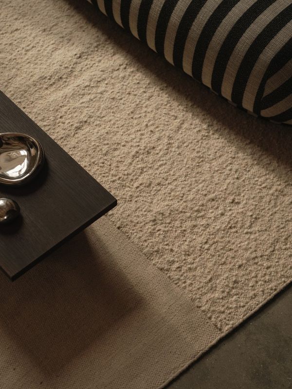 Ferm Living Kona Display Table - Dark Stained oak Brun Eik Stuebord salongbord