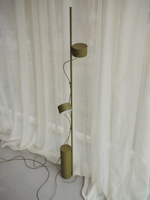 Hovedbilde Muuto Post Floor lamp, Brown ...