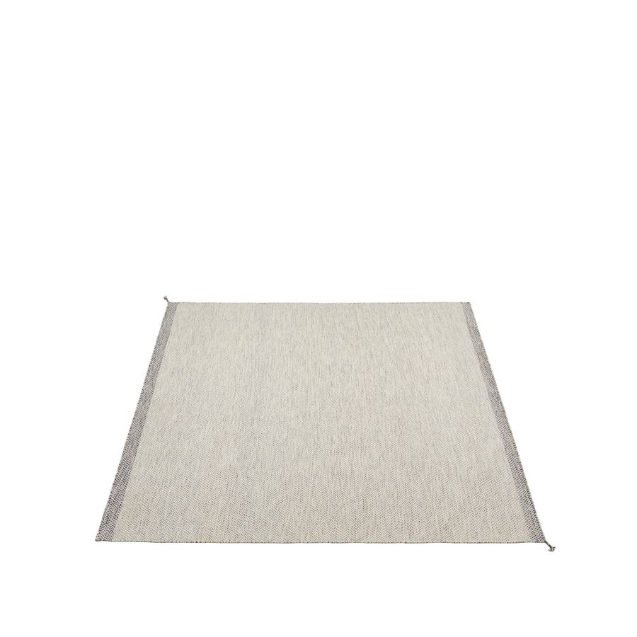 Muuto Ply Rug 240 x 240 Off White Teppe