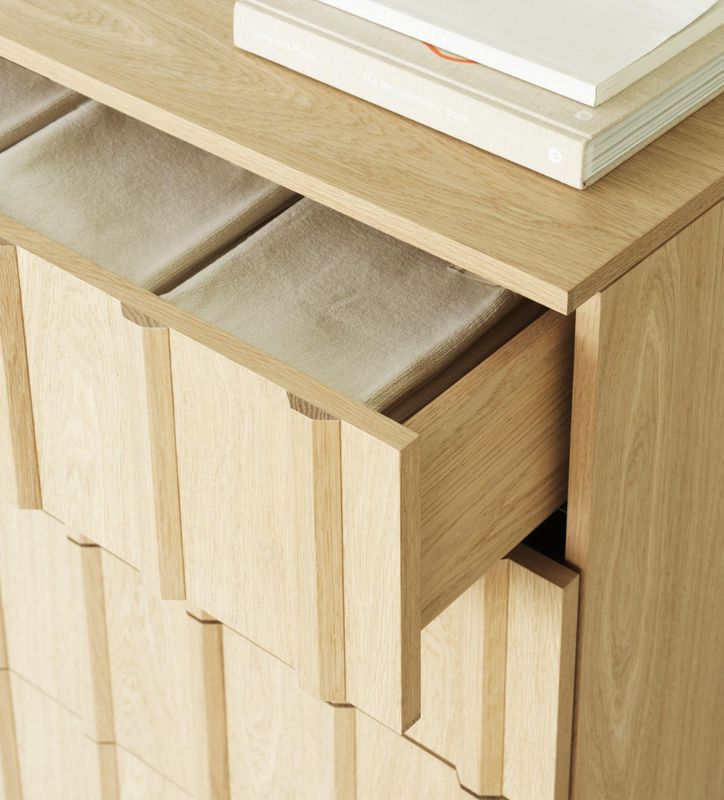Normann Copenhagen Rib Dresser w. 4 Drawers Oak 104,6 x 80, Eik Kommode