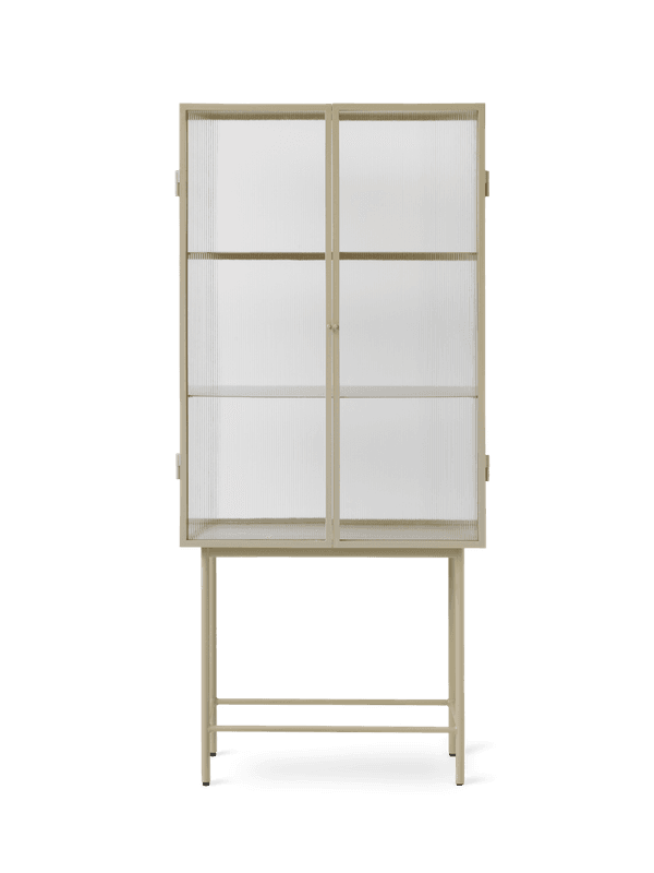 ferm Living Haze Vitrine - Reeded Glass Cashmere, Vitrineskap